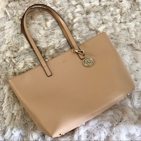 DKNY Braynt Medium Leather Tote - Picture 3 of 8